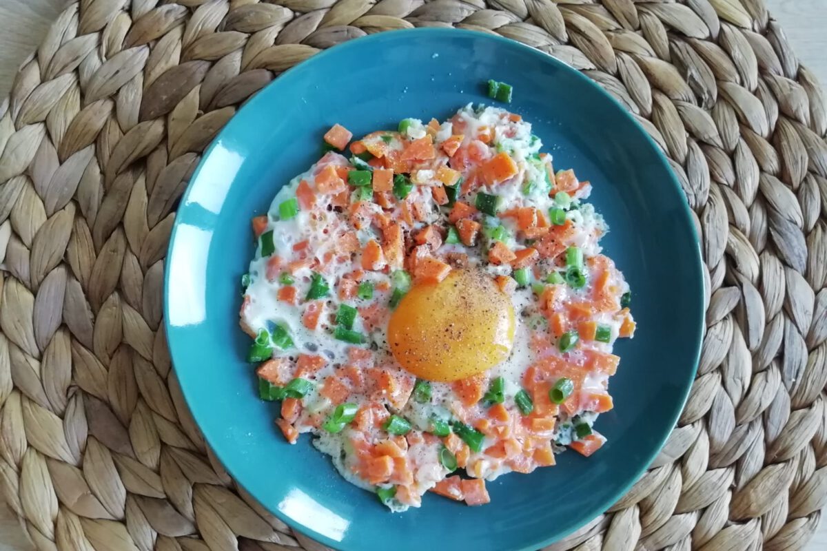 HAVUÇLU SOĞANLI OMLET